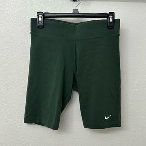 Nike medium biker shorts